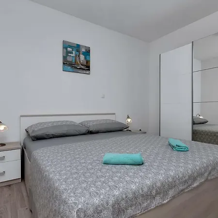 Dionysius Apartment *